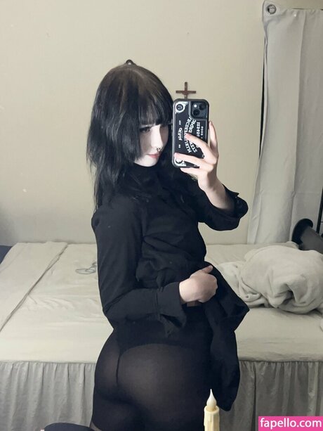 EliseRenee 裸の女優 写真