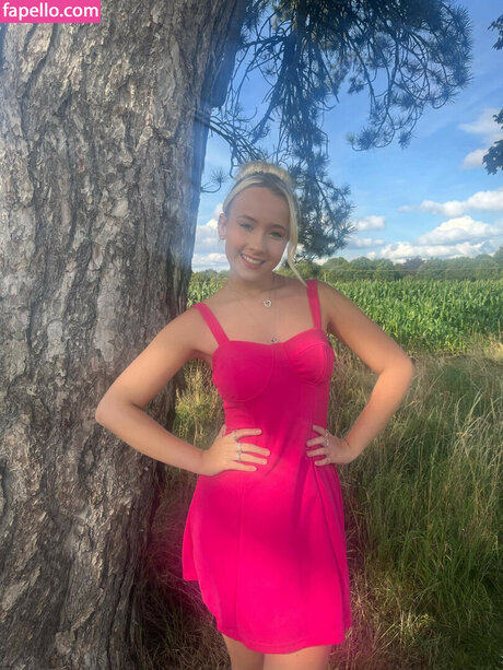 Lexi Booker かわいいポルノスター 画像