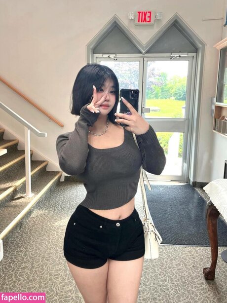 オンリーファンズを崇拝する ポルノ 写真