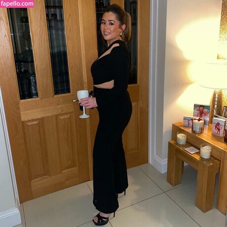 Sophie Williams xxxモデル 写真