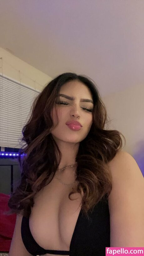 Jennycuhh セックスモデル 画像