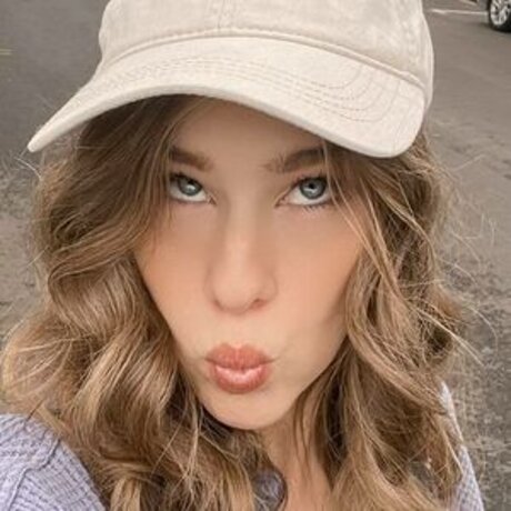 Alaurabidingcitizen 素敵なモデル 画像