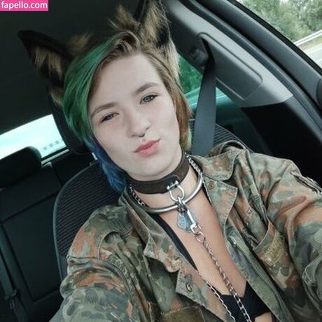 Emily Addams 裸の女優 画像