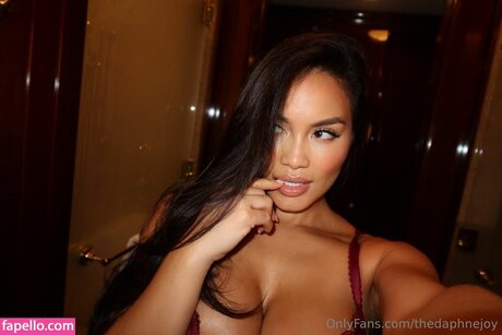 妻のアナルオンリーファンズ ホット裸 写真