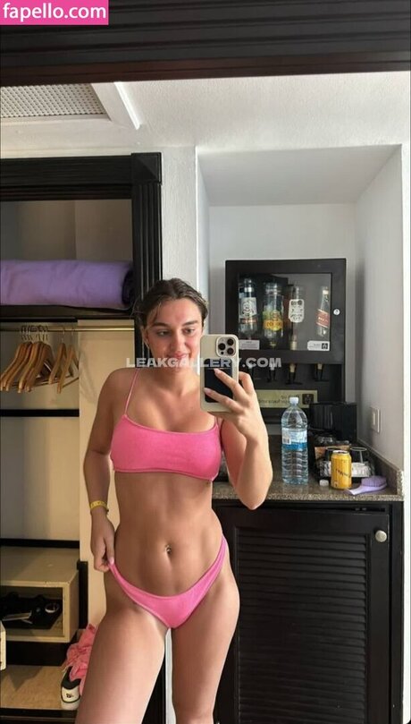 弁護士オンリーファンズ エロチック 画像