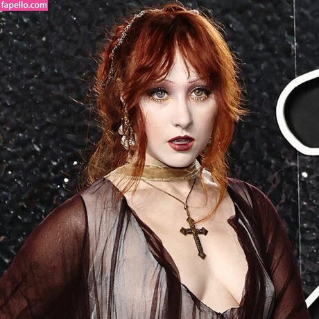 chappellroan セクシーなポルノスター 画像