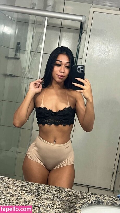 Lais Miranda ヌードモデル 写真