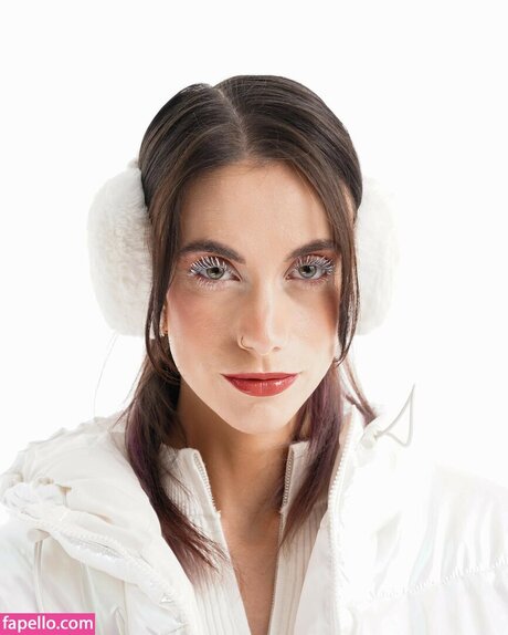 maghla_ ポルノモデル 画像