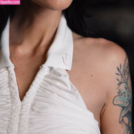 maghla_ アダルトモデル 写真