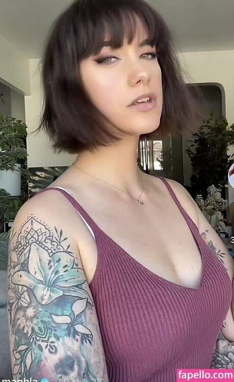 maghla_ ポルノスター トップ 写真