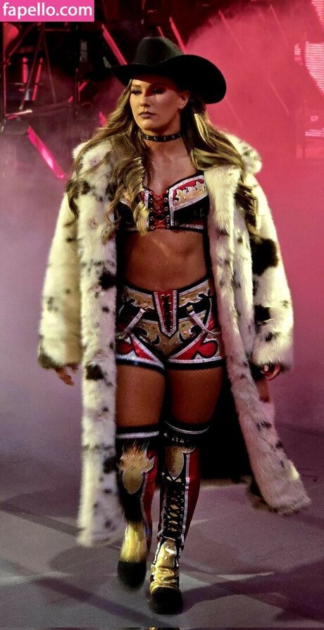 スペードのクイーン オンリーファンズ ヌード アーカイブ