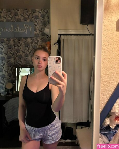 Mads Thompson Maddiiedee 美しいモデル ギャラリー