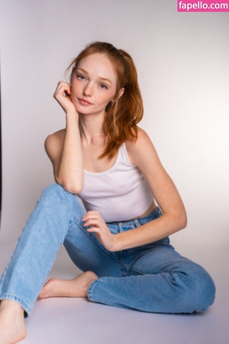 ぽっちゃりブルネットオンリーファンズ 無料セクシー 画像