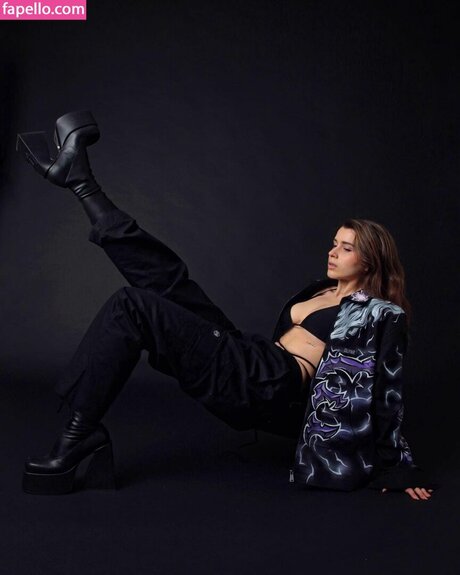 Voghelita 独占ポルノスター 写真