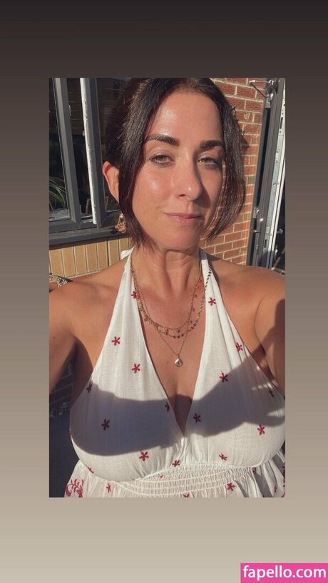 パンツを食い込ませるオンリーファンズ 美しいポルノ 画像