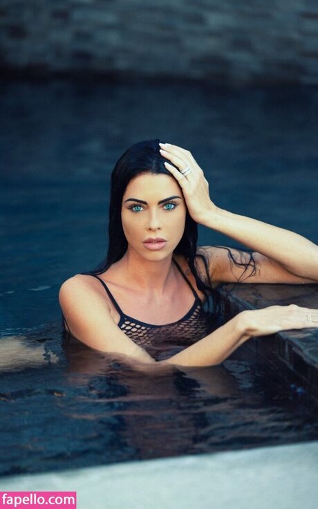 ママの足オンリーファンズ 無料 画像