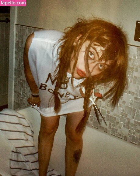 wormsheriff ポルノモデル ギャラリー