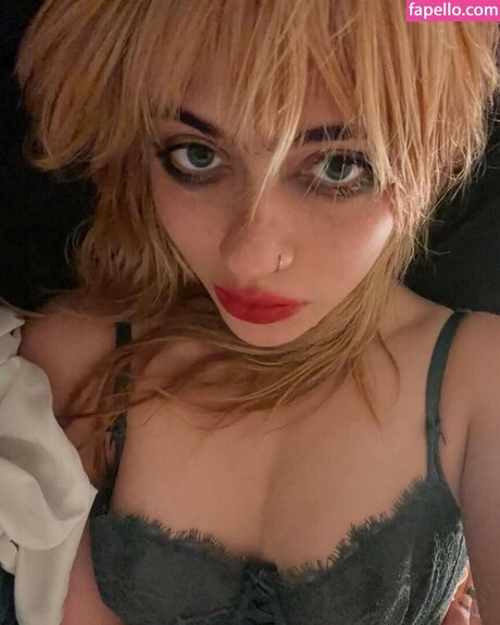 wormsheriff 美しいモデル 写真