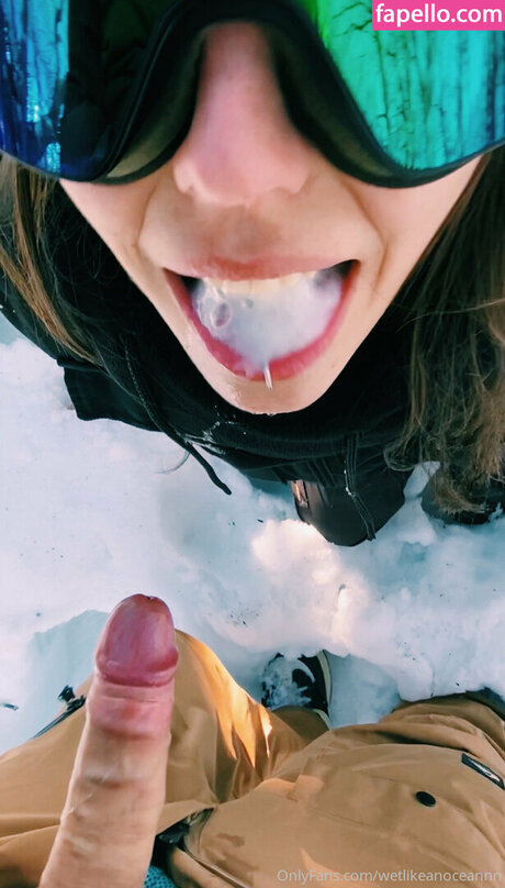 WetLikeAnOcean 独占女優 写真