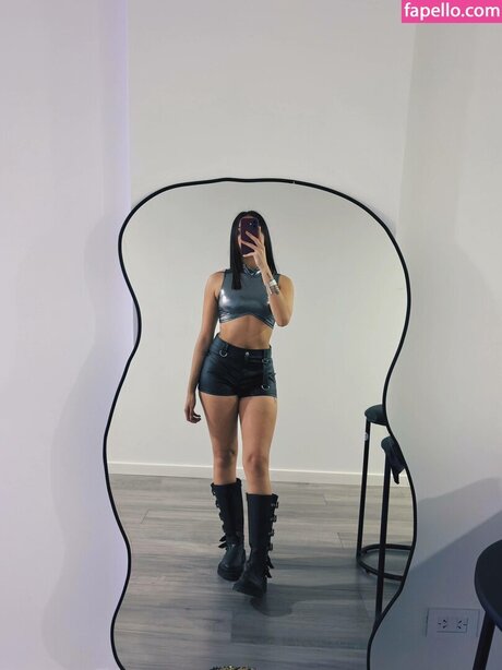 kiaratorrent エロティックなモデル 写真