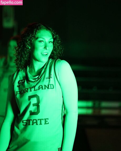 Brooklyn Strandy ポルノスター 独占 写真