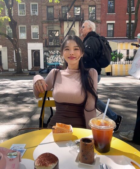 still need ポルノモデル 写真