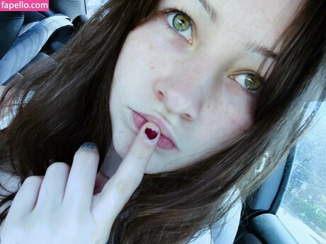 Ella Woolsey アダルトスター ギャラリー