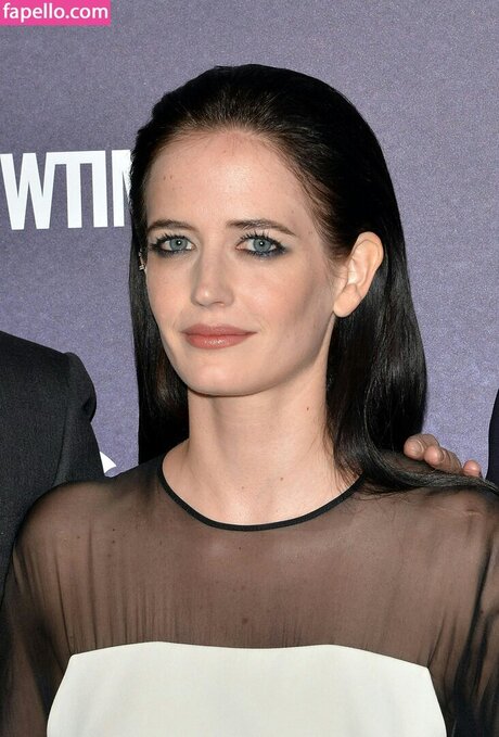 evagreen 完璧な女優 写真