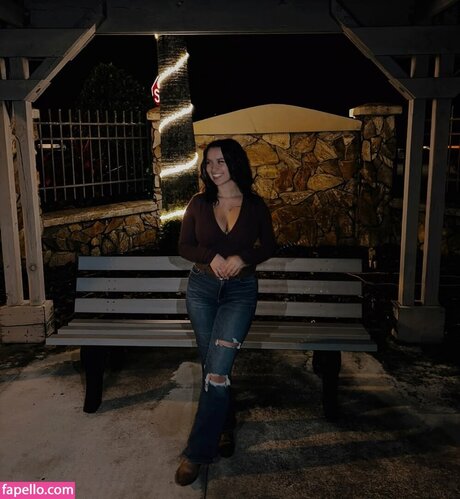 Sierra Elizabeth ホット女優 写真