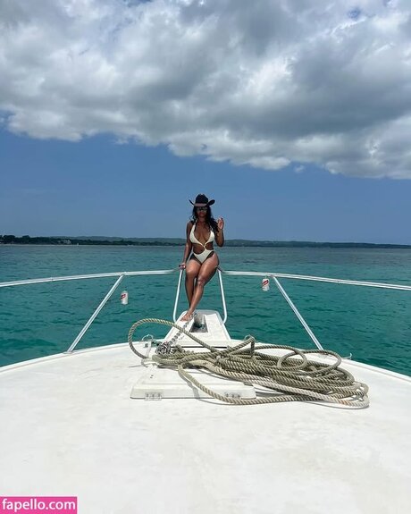 Ashley Cunningham 完璧なモデル ギャラリー