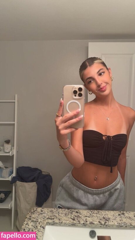 Lyla Lane 高品質のポルノスター 写真