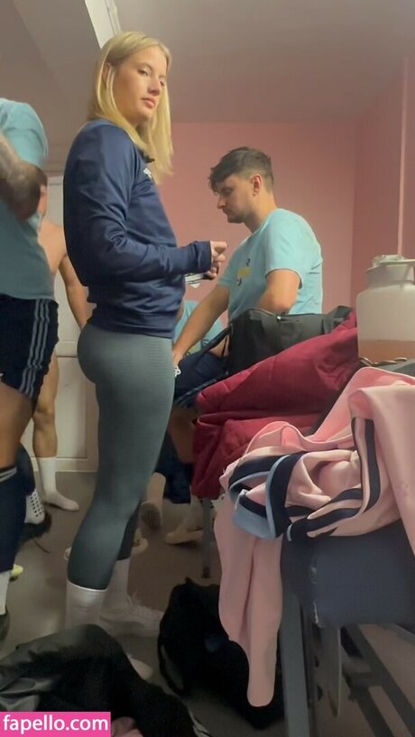 黒人女性のオンリーファンズ アート裸 画像