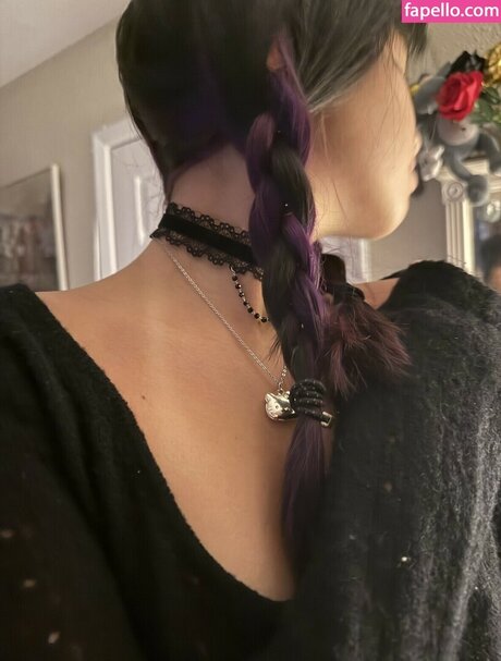 Angelina Fishtank かわいいポルノスター 写真