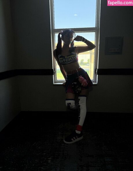 Angelina Fishtank スター ヌード 写真