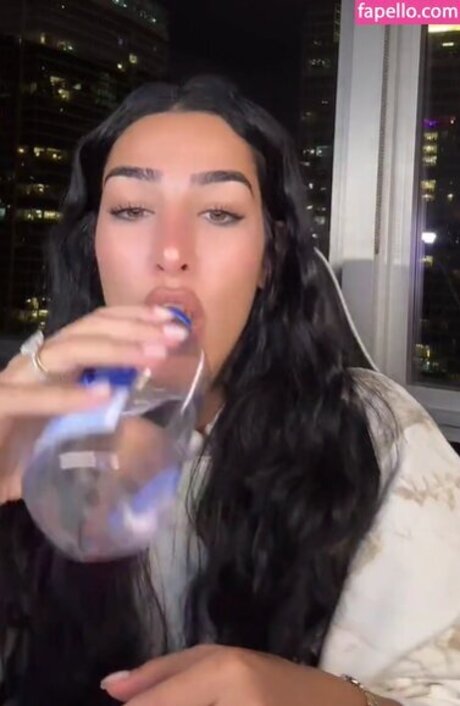 adolladola ポルノスター 美しい 画像