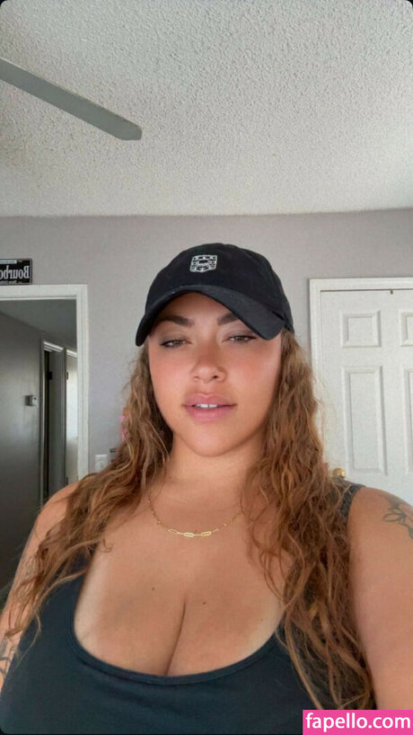 ヌード妻オンリーファンズ えろた 画像