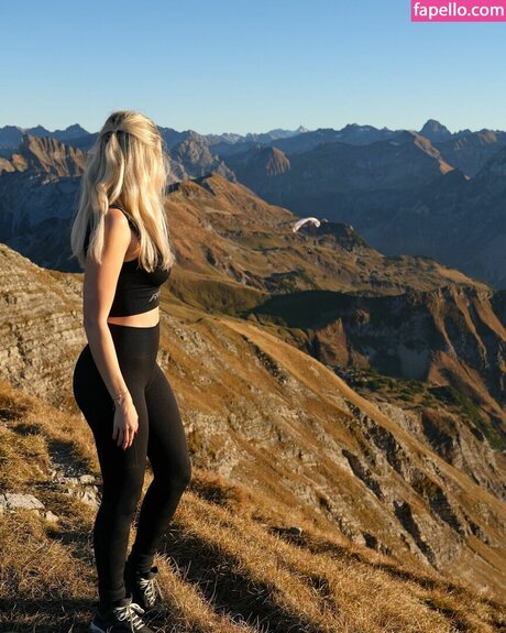 janina ejt アダルトモデル 画像