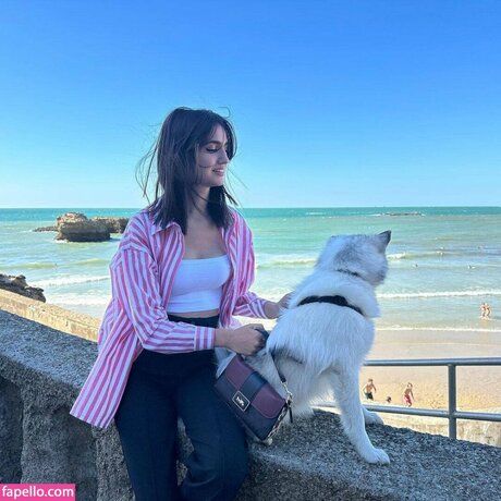 Juliette Arz エロティックなスター アーカイブ