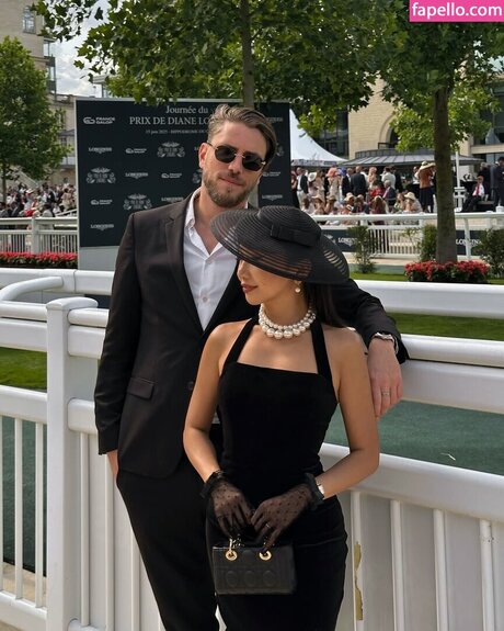 熟女の手コキオンリーファンズ 美しいヌード ギャラリー