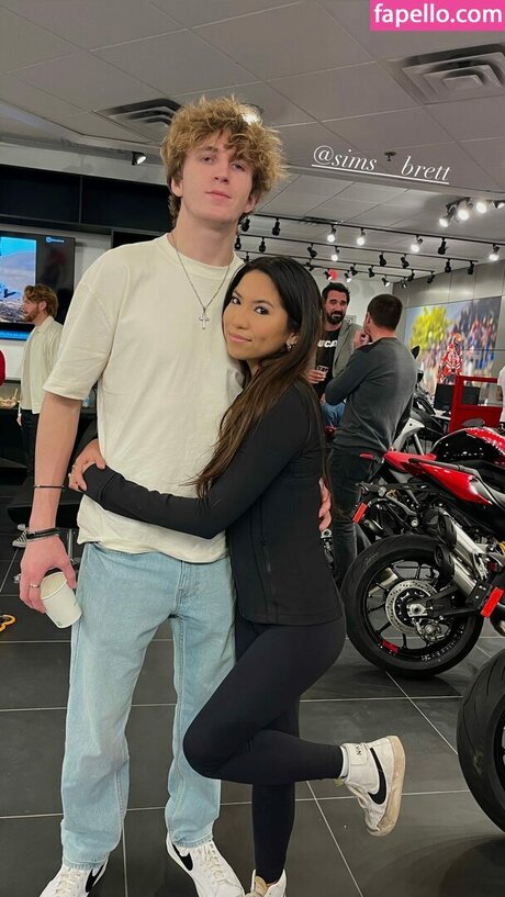 WMAF Alpha Couples アダルトモデル 写真