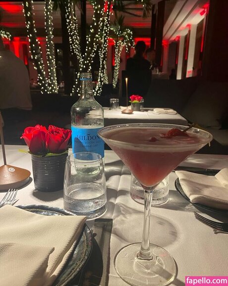 レズビアン誘惑オンリーファンズ 美しい ギャラリー