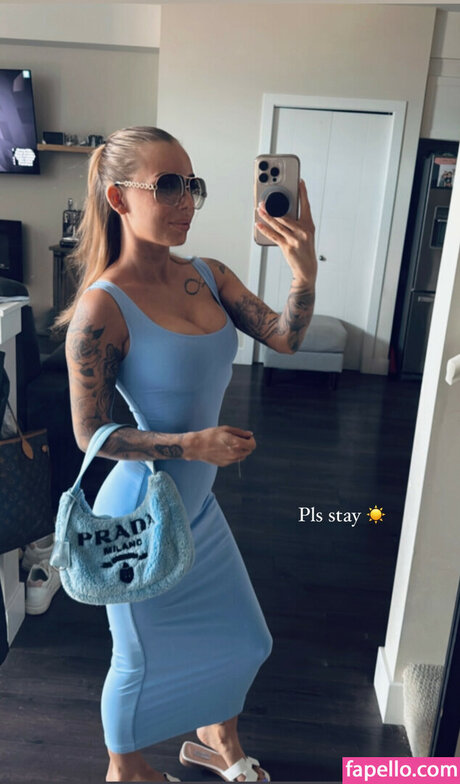 Caitlin Fladager セクシーなポルノスター ギャラリー