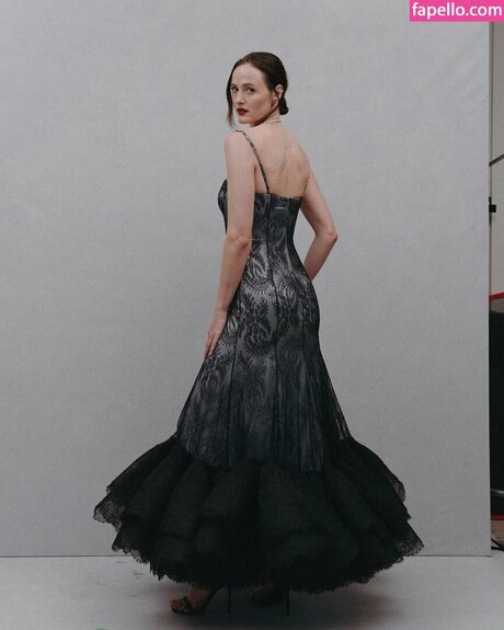 Renate Reinsve 限定スター 写真