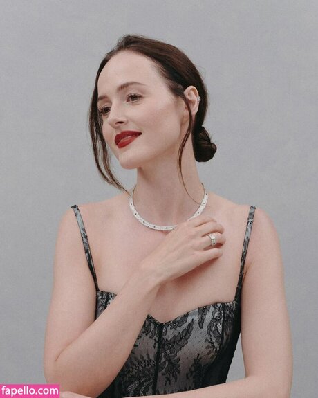 Renate Reinsve ポルノスター 画像