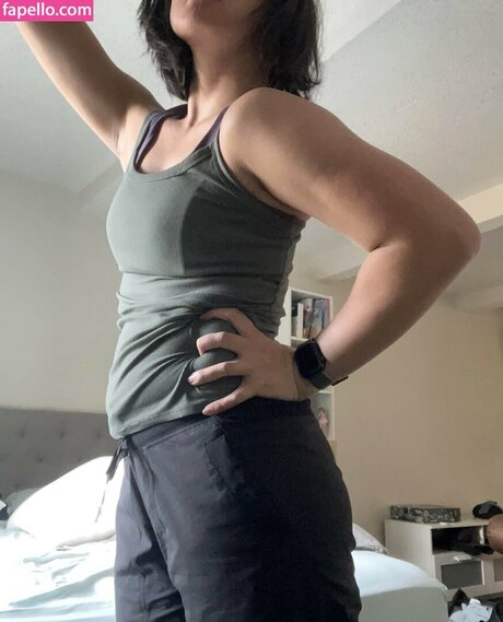 イギリスのおばあちゃんオンリーファンズ アートポルノ 写真