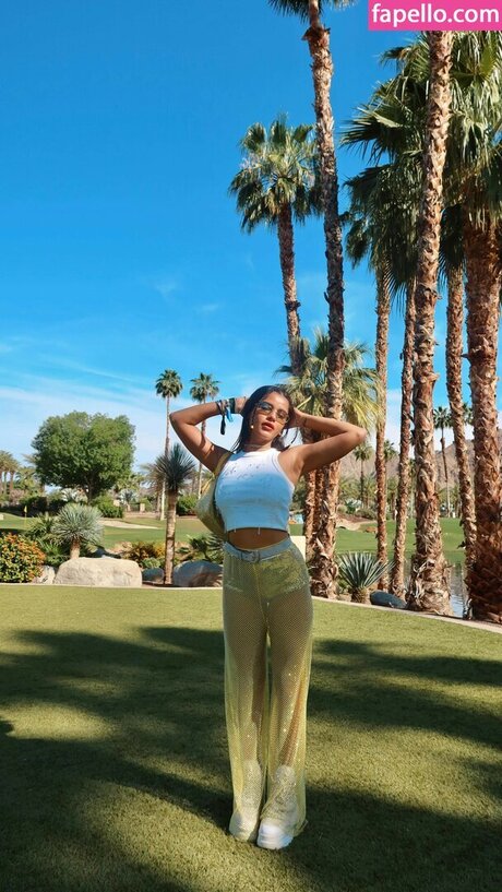 Meghna Kaur ポルノモデル ギャラリー