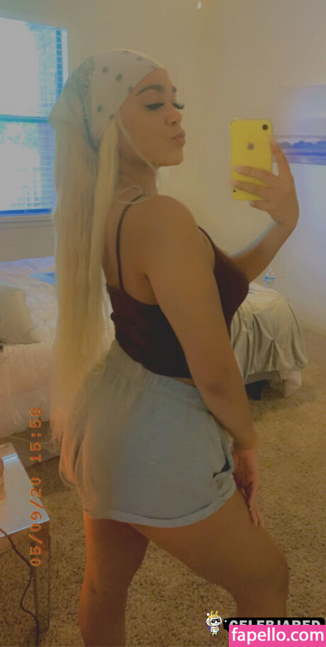 Indolysia Alford ポルノスター 写真