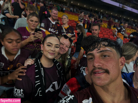 ポルノオンリーファンズ 無料セックス 画像