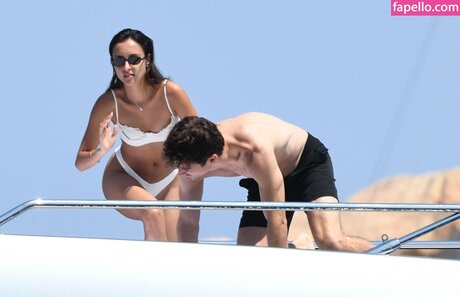 Alexandra Saint Mleux 美しいポルノスター 画像