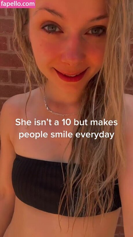 教室オンリーファン ホットヌード 写真